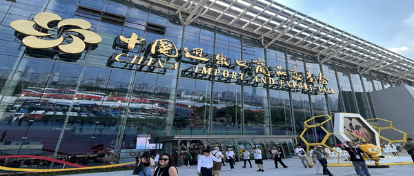 广交会上为什么别人家能够拿到百万订单？关键在于汇信AI外贸ERP