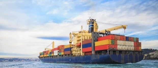 罢工、拥堵引起多国港口大混乱！船公司紧急征收附加费！