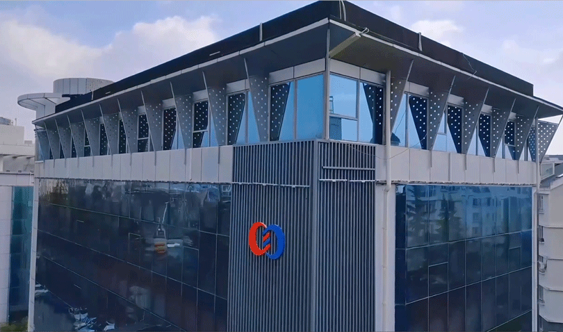 青岛锦纬时装有限公司